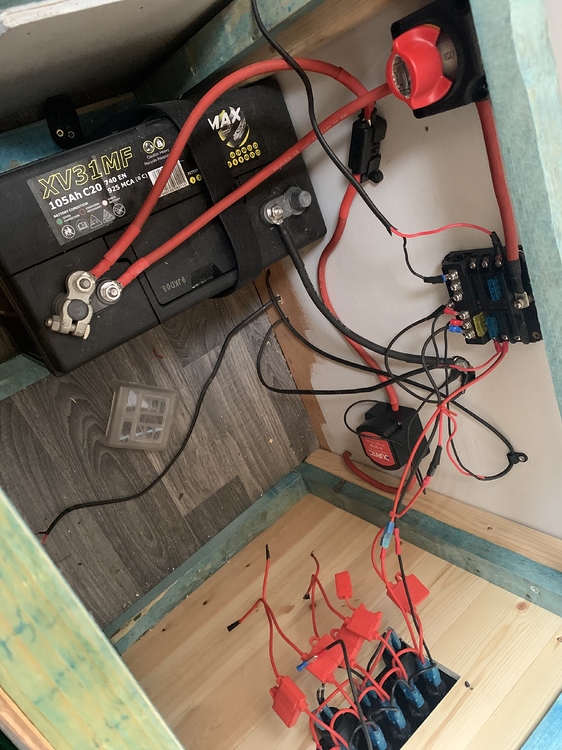 Running solar and alternator charging simultaneously - Electrical