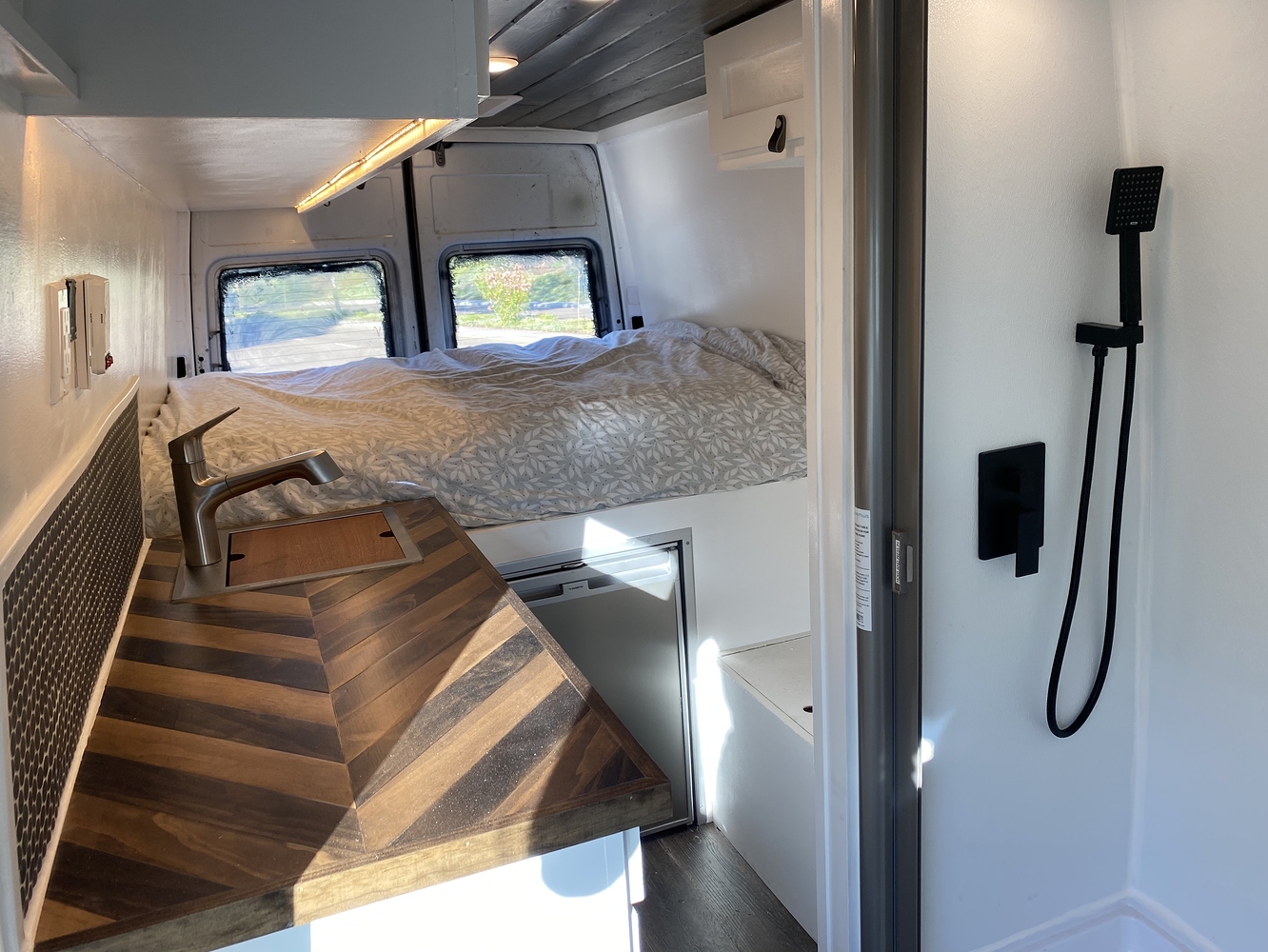 FS 2006 T1N Converted Sprinter w/ Indoor shower! Van life Forum